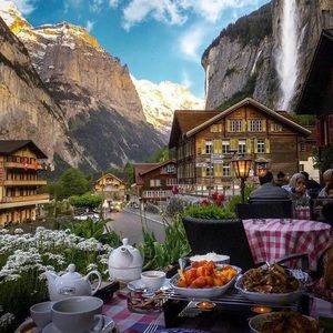 Meet your Posher, Linda